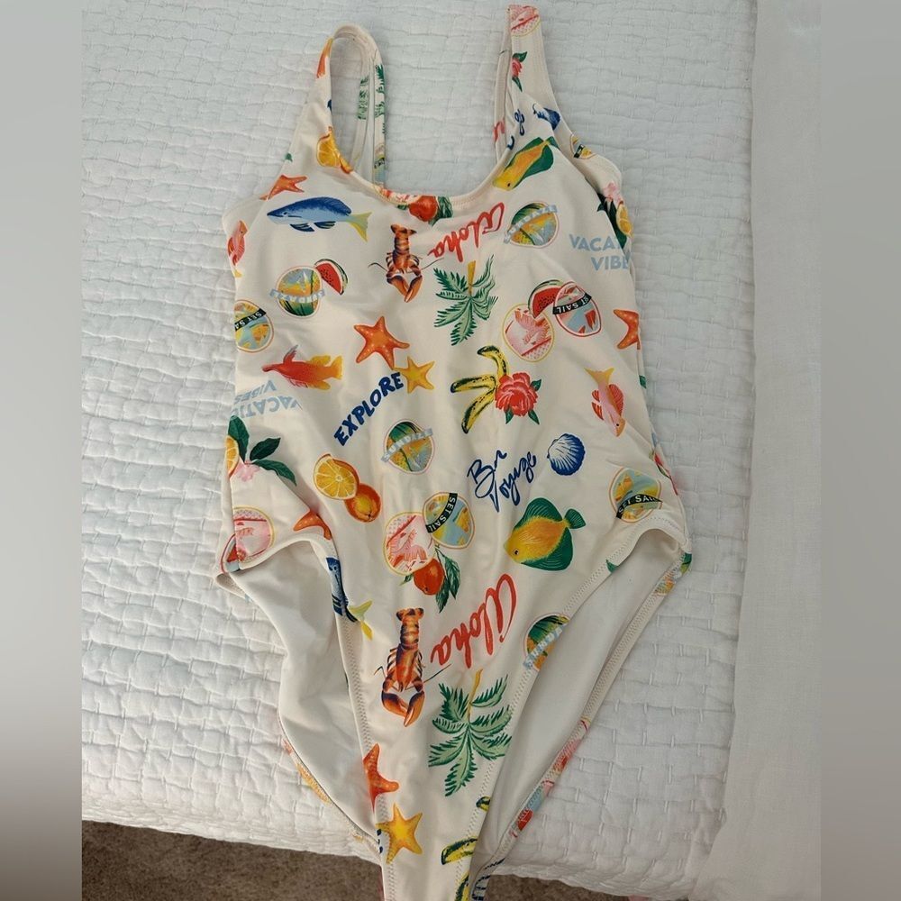 Old Navy Printed Back Cutout One-Piece Swimsuit